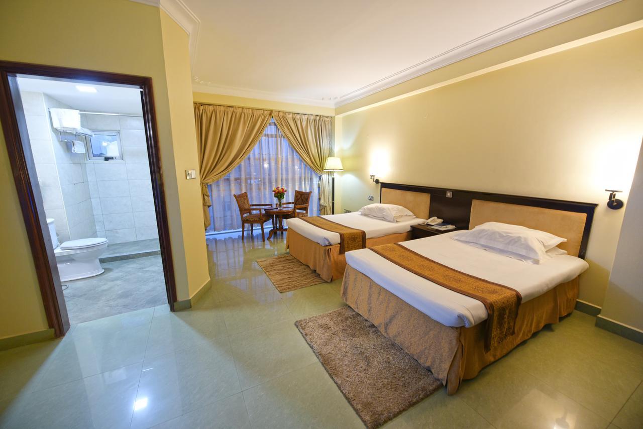 Hotel Sojovalo Кампала Экстерьер фото